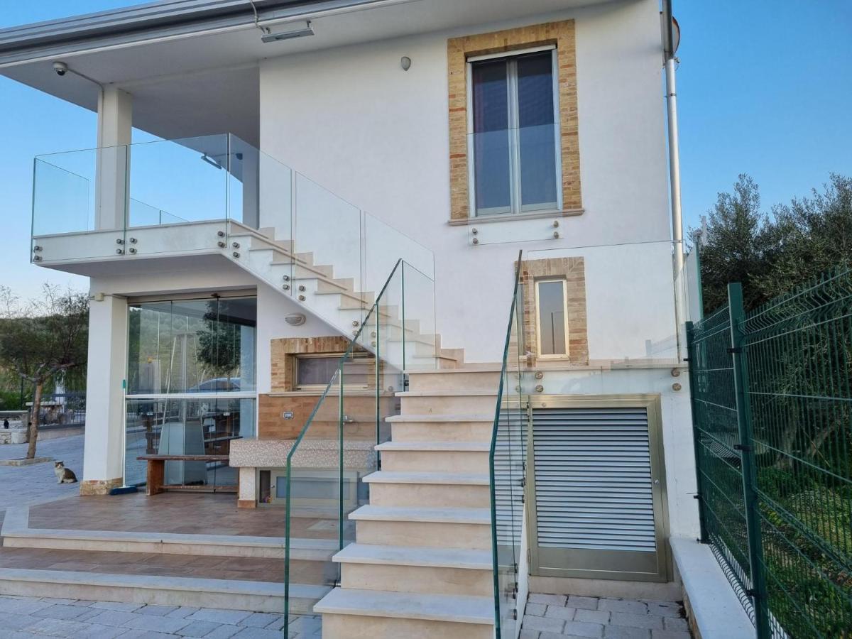 B&B San Michele Cagnano Varano Bagian luar foto