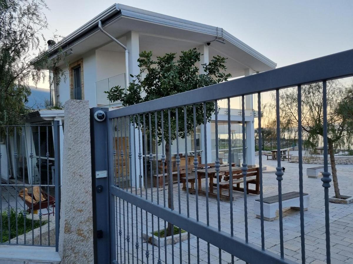 B&B San Michele Cagnano Varano Bagian luar foto